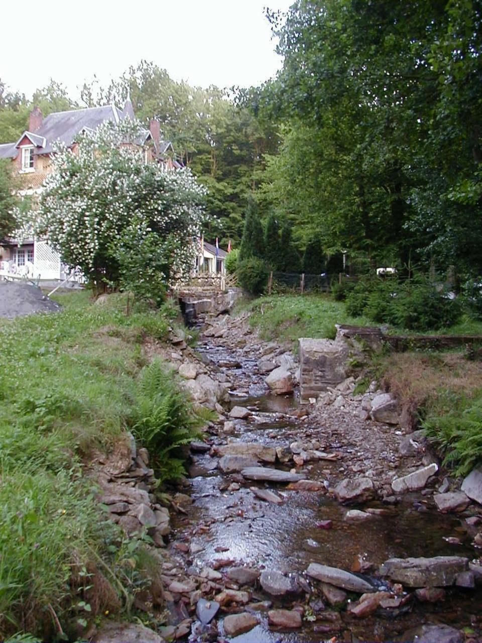 Hotel Ermitage Du Moulin Labotte Haybes Exterior foto