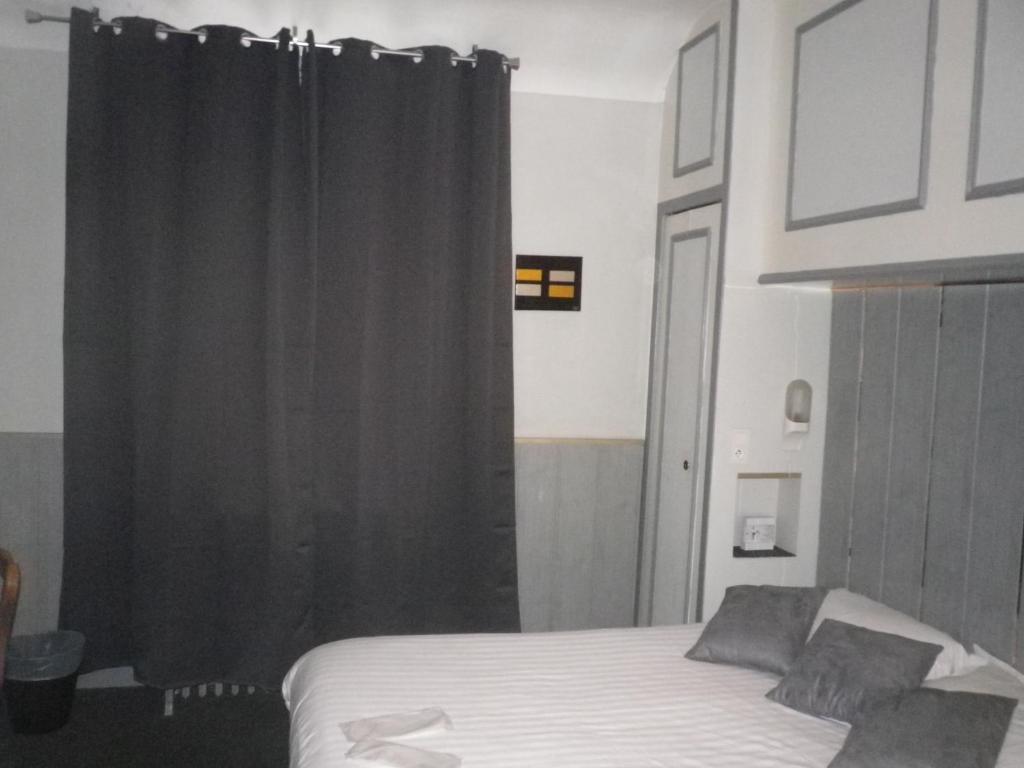 Hotel Ermitage Du Moulin Labotte Haybes Cameră foto