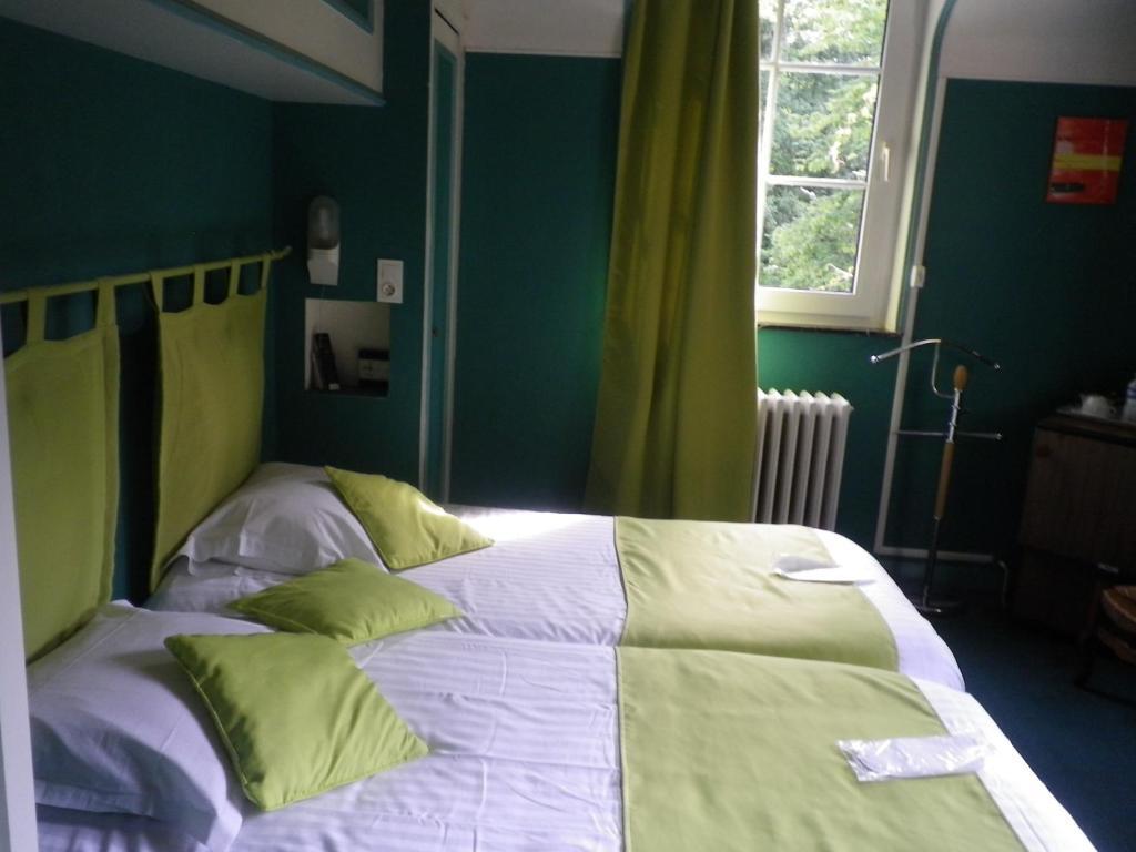 Hotel Ermitage Du Moulin Labotte Haybes Cameră foto