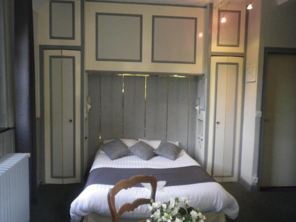 Hotel Ermitage Du Moulin Labotte Haybes Cameră foto